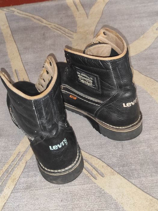 Ботинки levi's в хорошем