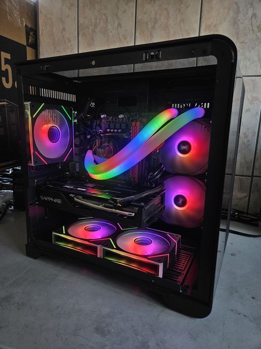 Unitate PC Gaming i7 10700 video 8GB RX 5700 16GB DDR4 M2