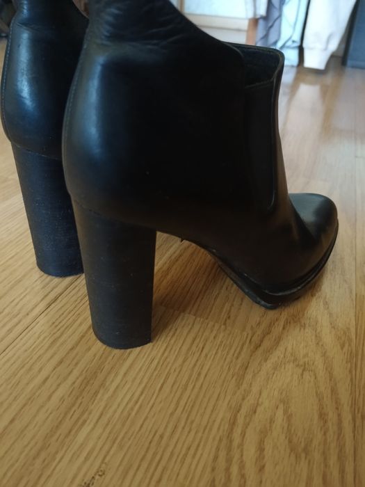 Продаю Ботиночки, сапоги осенние,