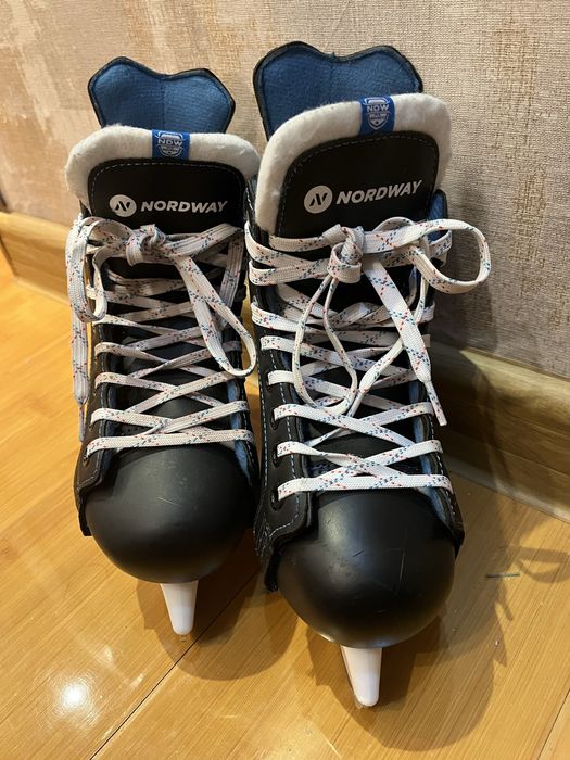 Продам детские коньки nordway