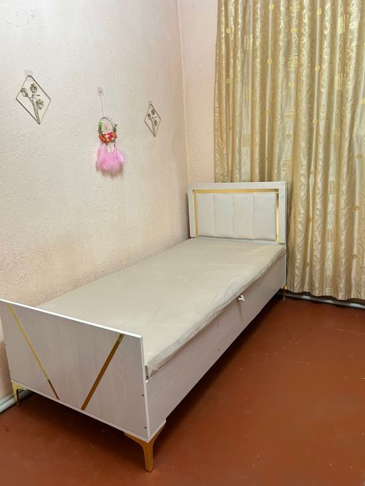 Кровать, Шкаф басқа қалаға көшуге байланысты