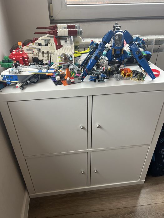 Голям гардероб, скрин, секция и две кубчета на Икеа