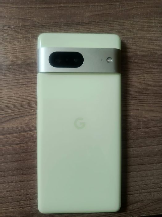 Pixel 7 цвета Lemongrass + чехол