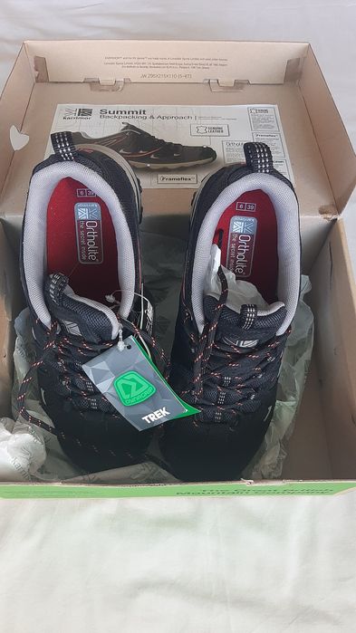 Дамски туристически обувки "Karrimor"