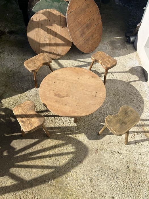 Маса софра синия паралия трикраки столчета