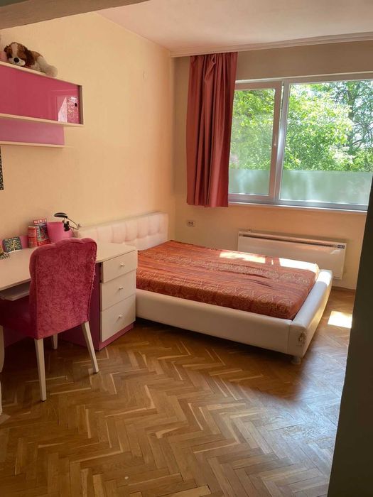 Четиристаен апартамент в центъра на Стара Загора