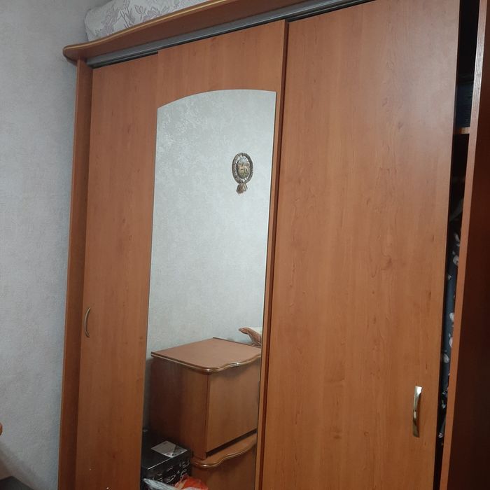 Продаётся спальный гарнитур