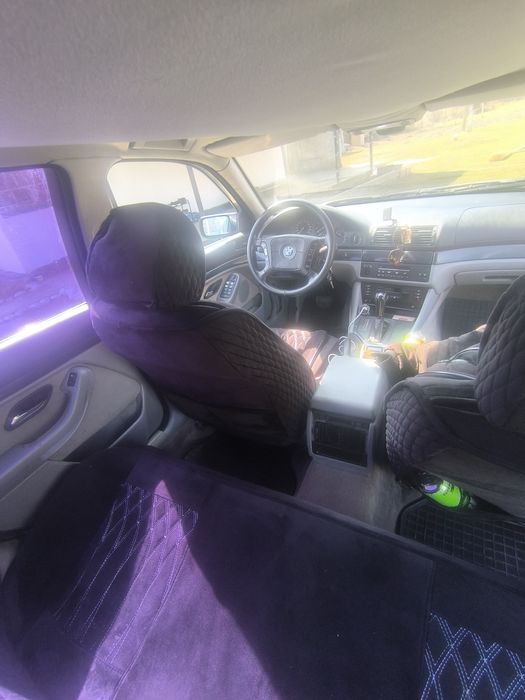 BMW528 96 год 2.8 объем