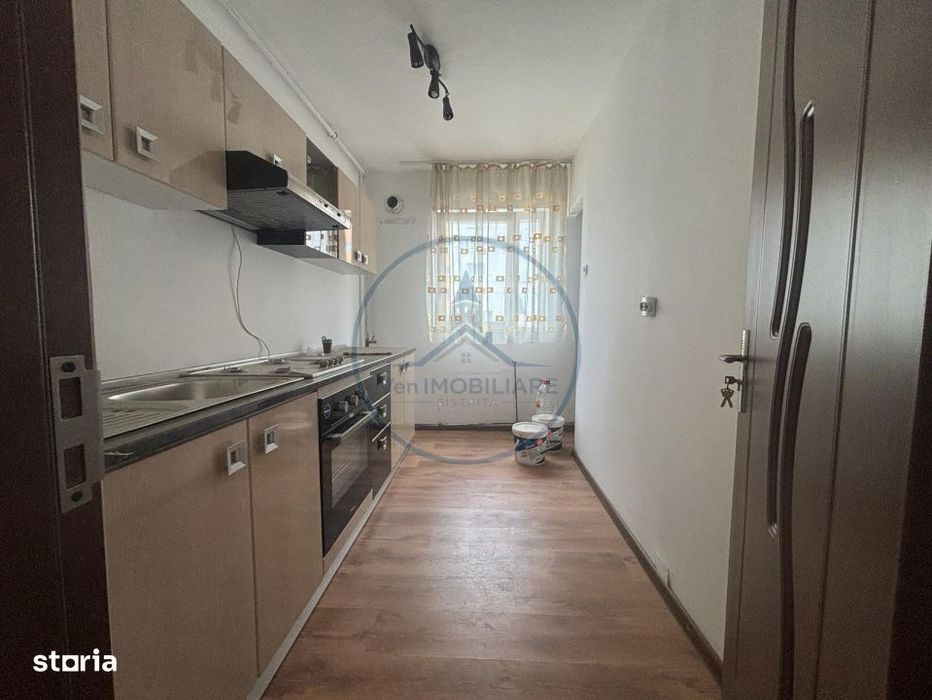 Apartament 3 camere renovat – 70 mp utili – Etaj 1 — fotografia 1