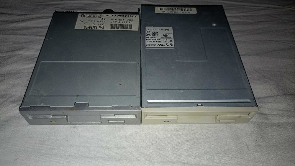 Продавам Голям лот кабели и аксесоари – TDK VCR, HDMI, VGA-DVI-D, RCA, S-Video, LAN, Phono, Floppy, DeepCool HDD Cooler