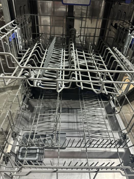 Посудомоечная машина Midea