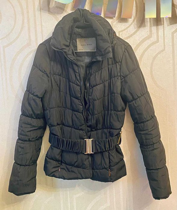 Geaca fas cu centura in talie Zara