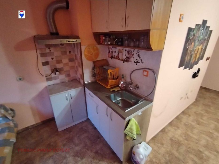 Дава се под наем  в Русе, Хъшове - 33 кв.м за 199.41 € - Снимка #1