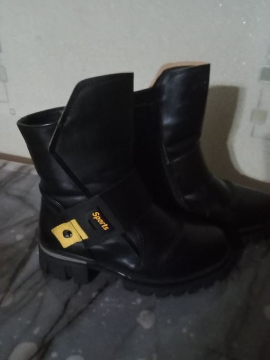 Полусапожки в хорошем состоянии.