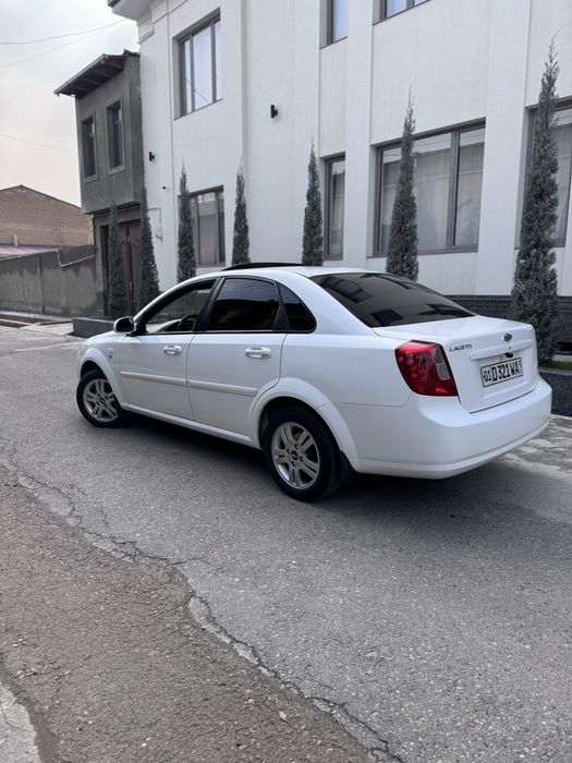 Lasseti 1.6 Avtomat Sotladi Moshina ideall