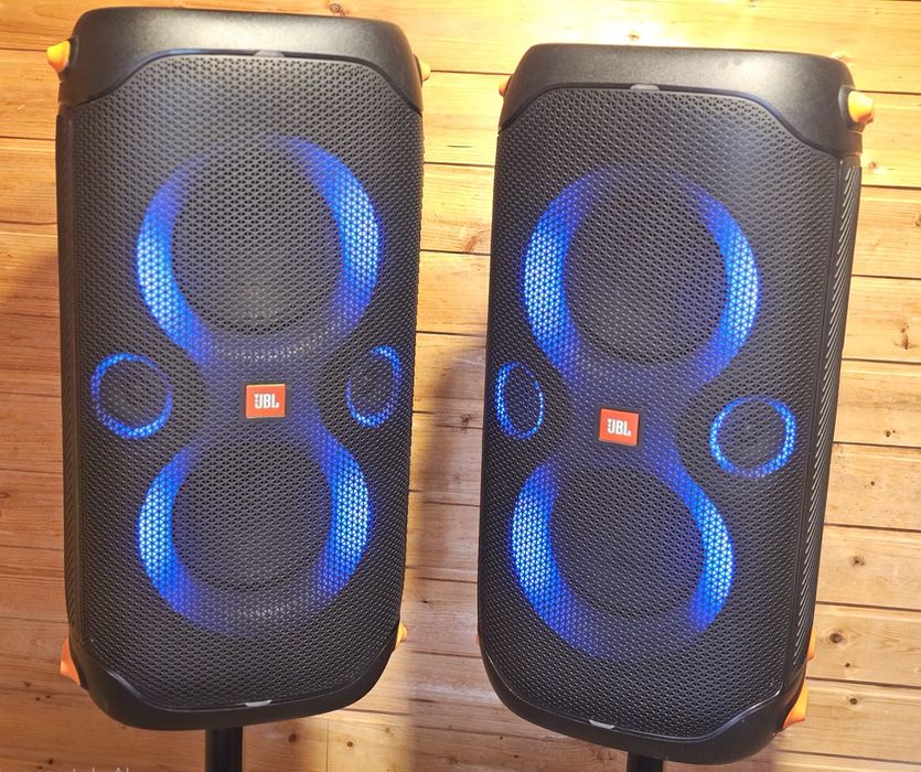 2 boxe JBL PartyBox 110 – ca noi, bass puternic, stereo wireless