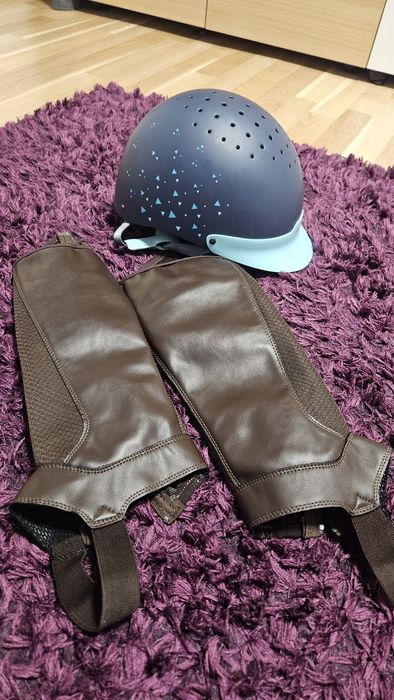 Vand casca si jambiere din piele echitatie