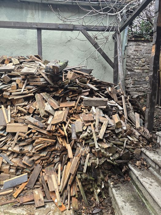 Дърва за огрев и горене.