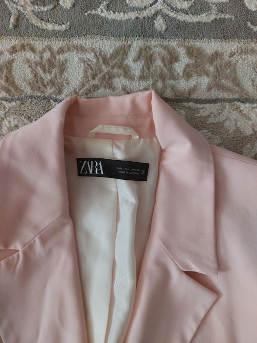 Продается костюм от zara