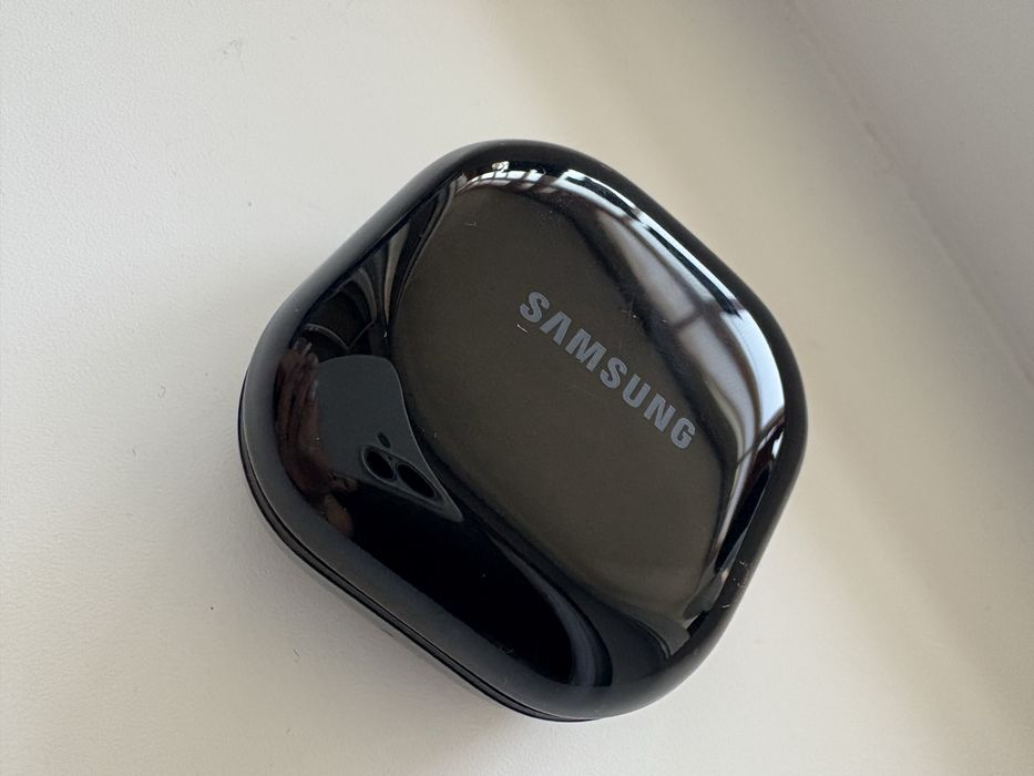 Продам научшники Samsung