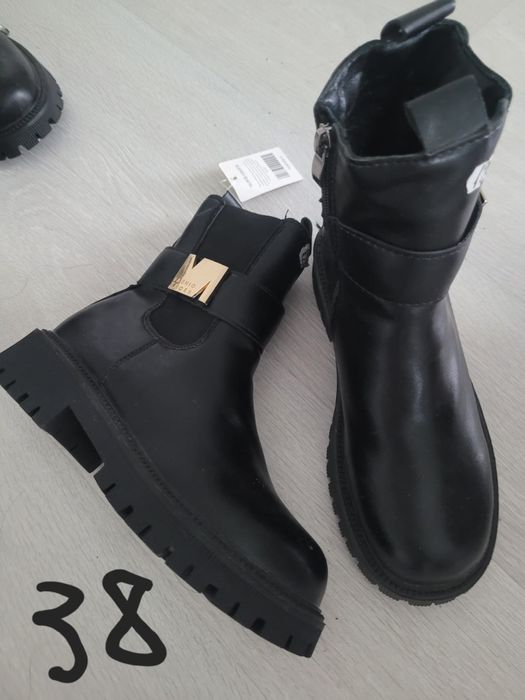 Vând ghete dama 45lei bucata