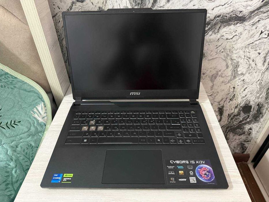 Игровой ноутбук MSI Cyborg 15A13V