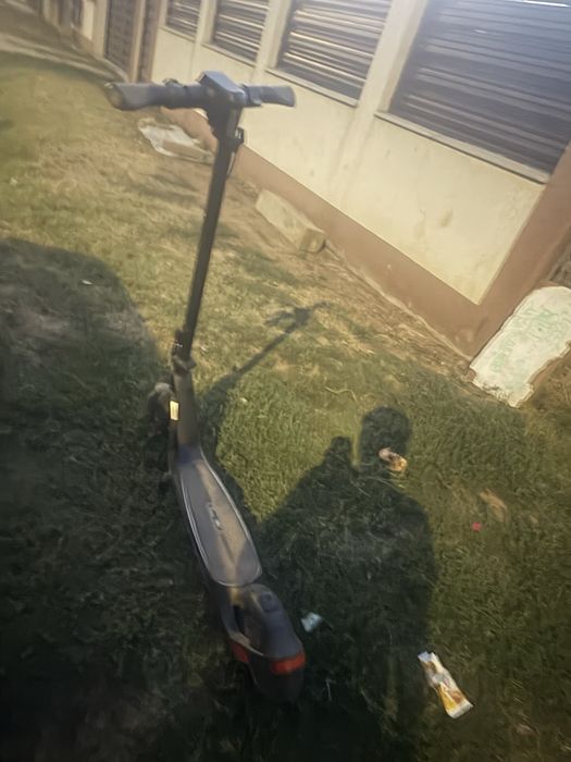 Trotineta electrica myria city travel