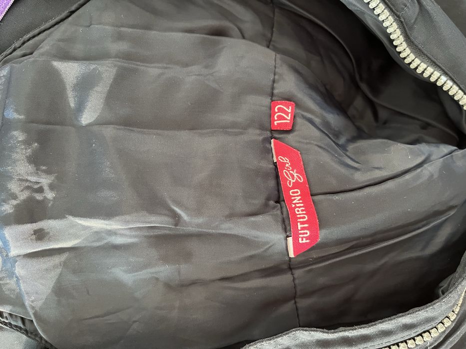 брюки на лямках.