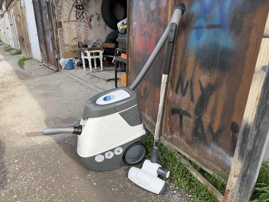 * Karcher DS5600 антиалергенный пылесос с водяным фильтром оригинал Ит