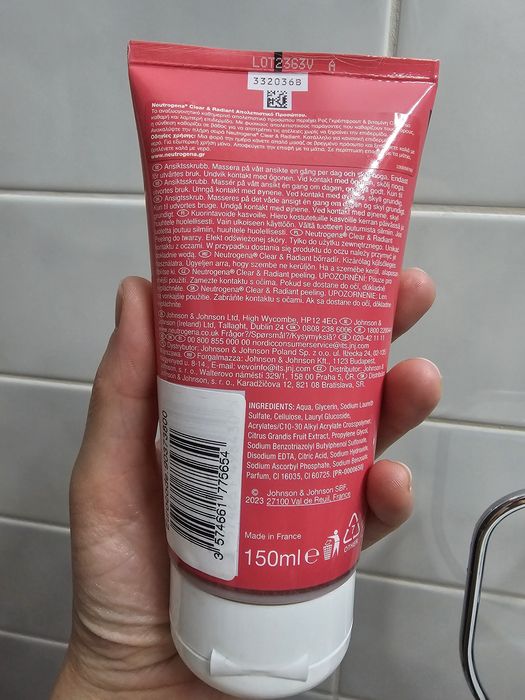 Neutrogena Clear&Radiant