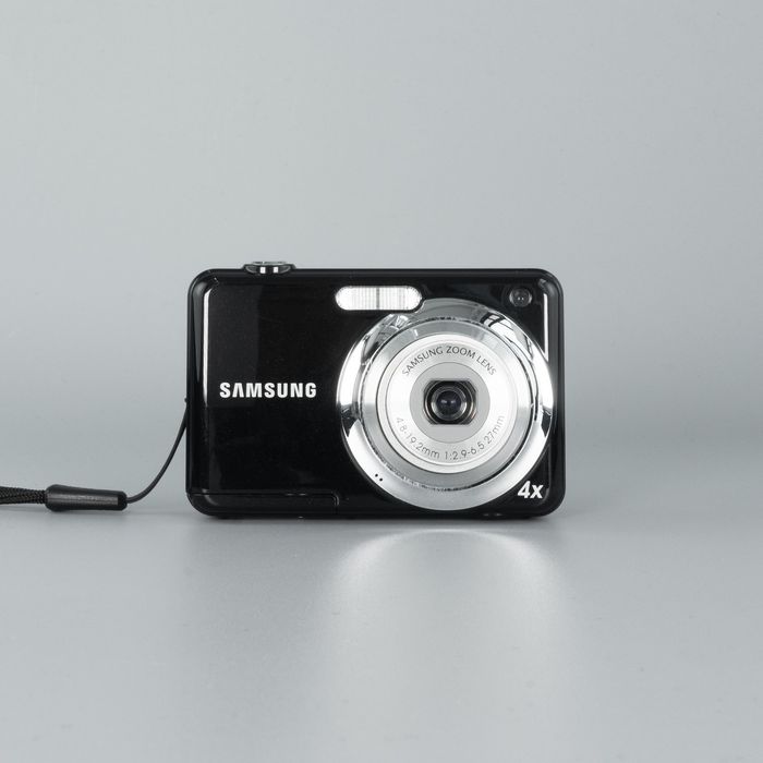 Samsung fotoaparat sotiladi