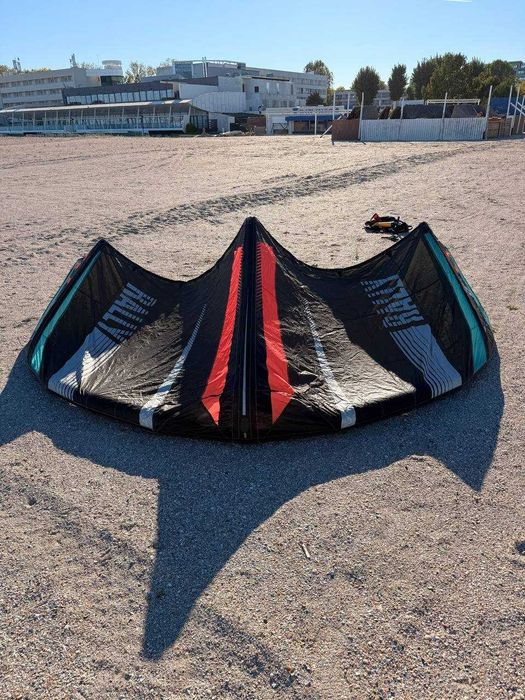 Kite Zmeu Slingshot Rally 12m / 8m + bară Cabrinha
