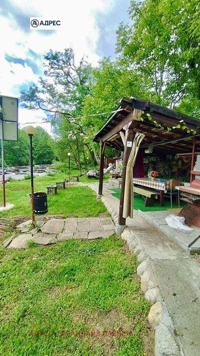 Къща в Ловеч, област-с.Скандалото площ 76 цена 115000