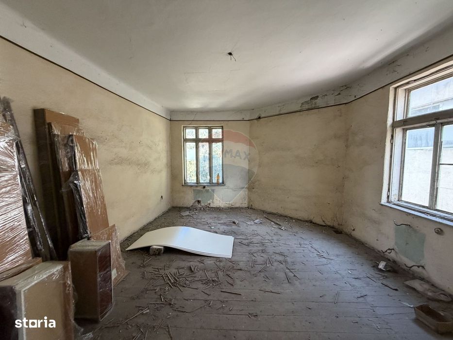 Clădire istorică P+1, 428 mp – Ultracentral Adjud