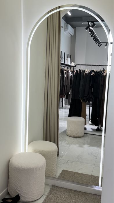 Зеркала для офисов, магазинов