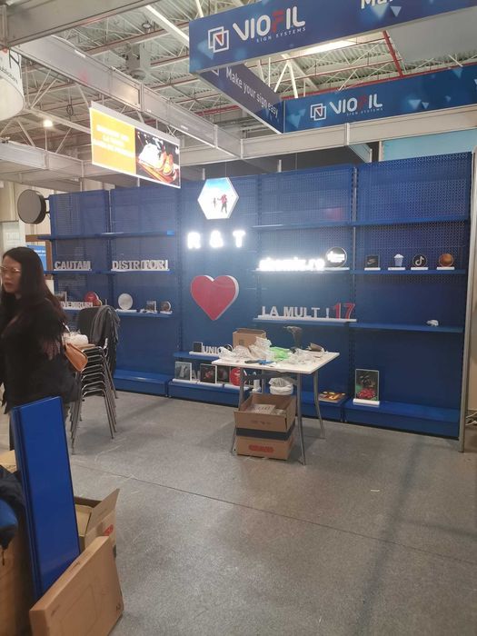 Rafturi metalice marfa/ depozitare/display expozitii