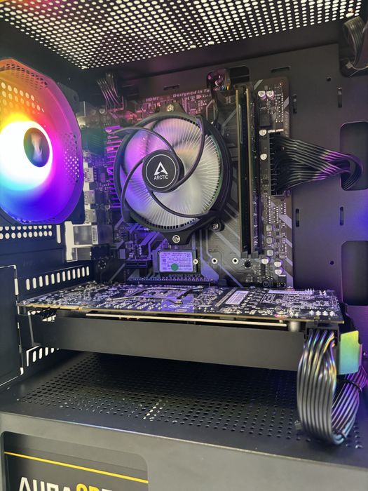 Геймърски компютър AMD Ryzen 5 1600, Nvidia RTX 1070TI,16GB Ram, 256GB SSD