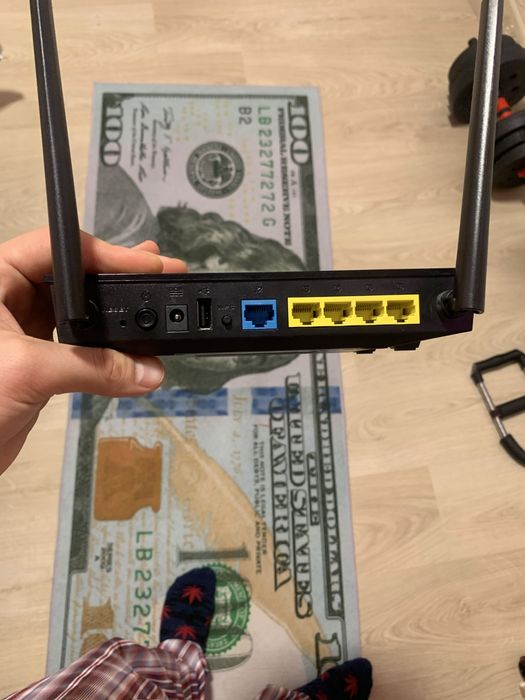 Роутер ASUS RT-AC51U