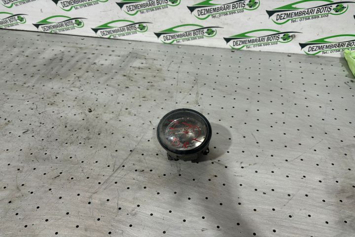 Proiector stanga Ford Fiesta a 5-a generatie