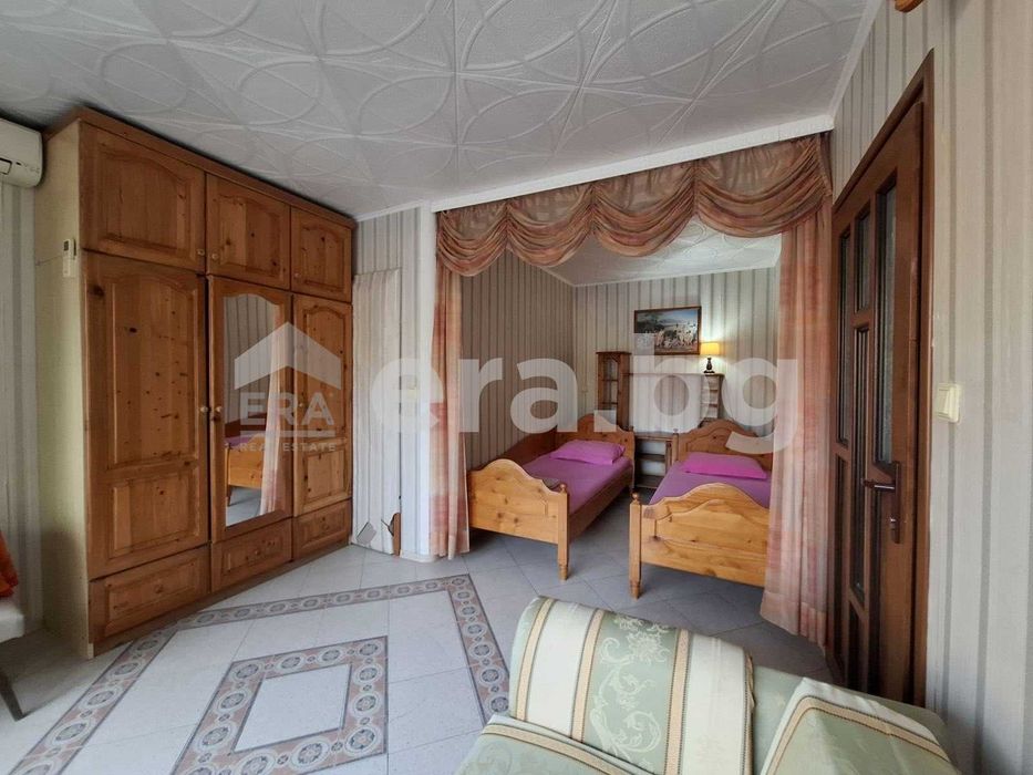 Дава се под наем Двустаен апартамент в Варна, Център - 60 кв.м за 459 € - Снимка #1