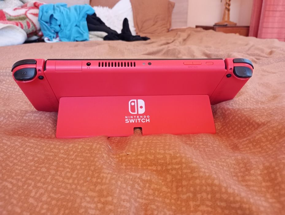 Продавам nintendo switch