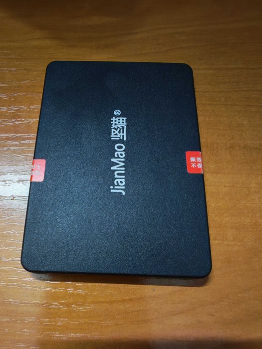SSD диск на 240Gb