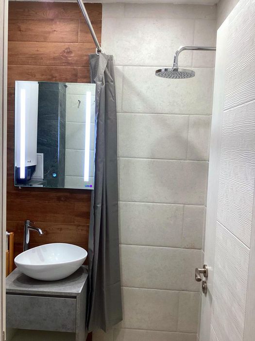 Дава се под наем Двустаен апартамент в Бургас, Лазур - 49 кв.м за 459 € - Снимка #5