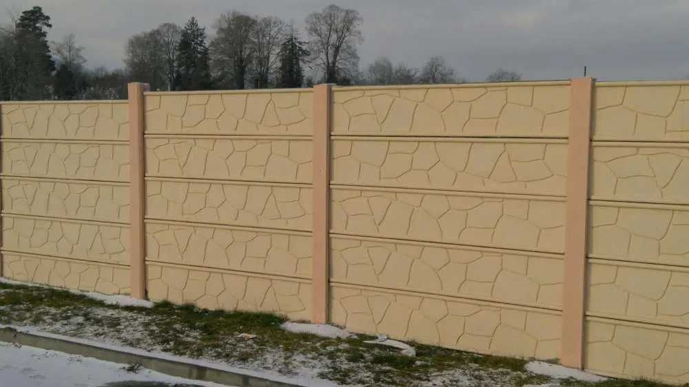 Gard si stalpi din beton