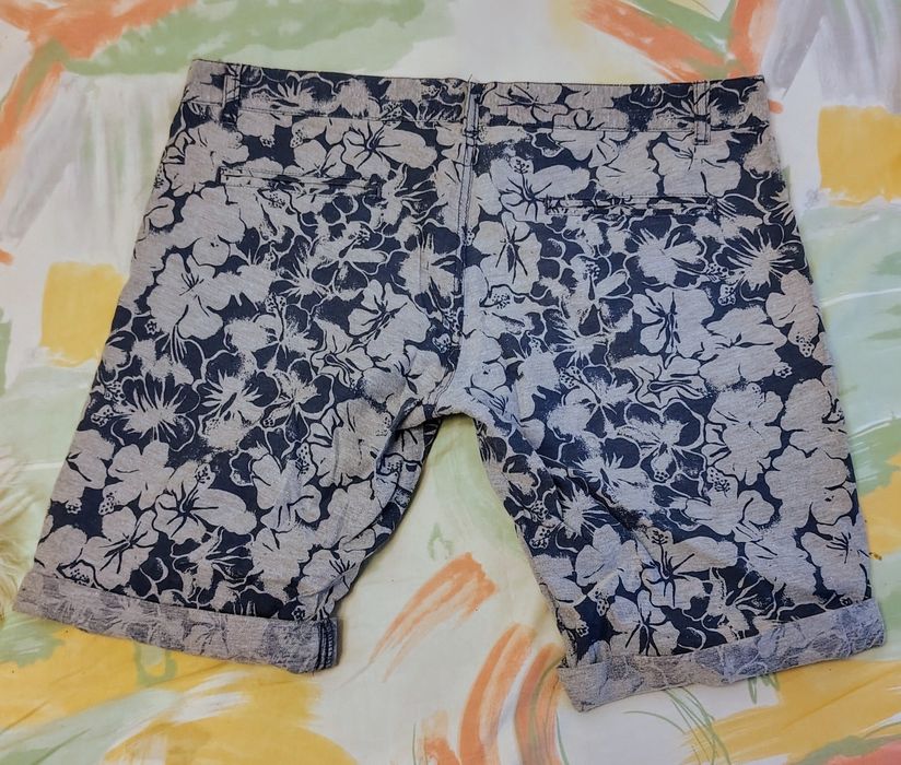 Pantalon de vară barbati,stare foarte,foarte bună