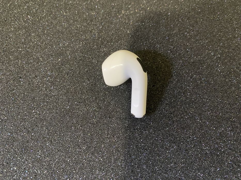AIRPODS 4 левый без шумодава
