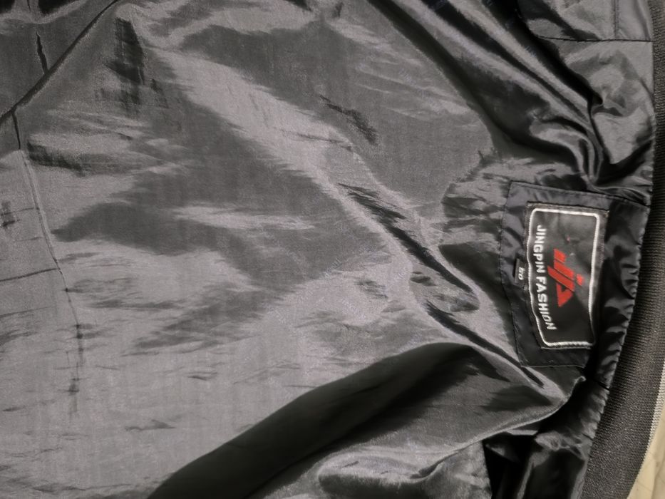 Продаю    куртку