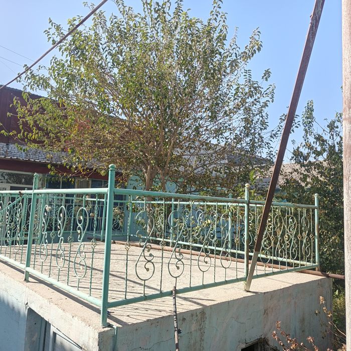 Уй сотилади Шахар марказида