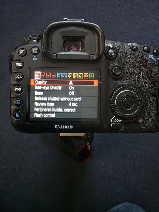 Camera canon eos7d cu obiectiv profesional
