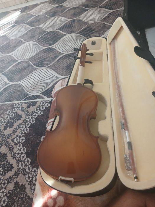 Vand vioara noua nefolosita marime 4/4